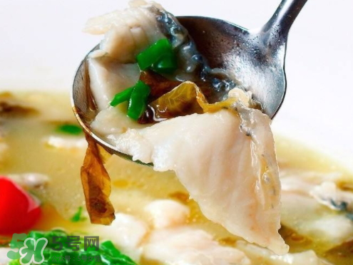 酸菜魚可以放什么配菜？酸菜魚放什么菜好吃？