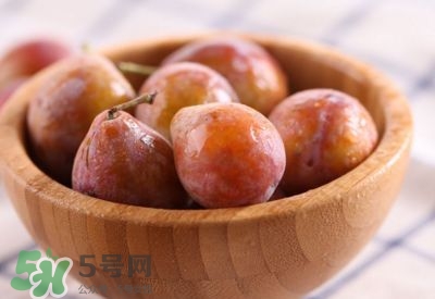 西梅寶寶能吃嗎？西梅寶寶多大可以吃？