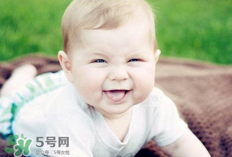 膽道閉鎖是先天性的嗎？先天膽道閉鎖有什么癥狀