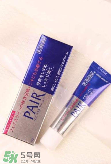 白兔暗瘡膏還是獅王祛痘膏好？?jī)煽铎疃划a(chǎn)品對(duì)比