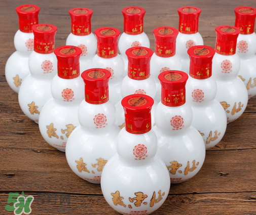 ?板栗酒能存放多久？?板栗泡酒可以放多久？