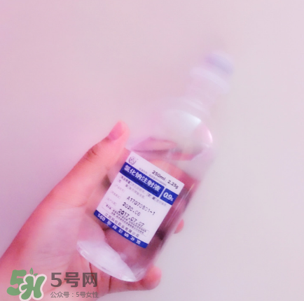 生理鹽水可以洗眼睛嗎？生理鹽水洗眼睛好不好？