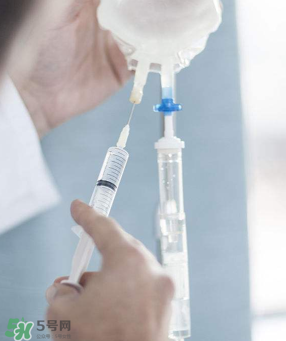 生理鹽水可以洗眼睛嗎？生理鹽水洗眼睛好不好？