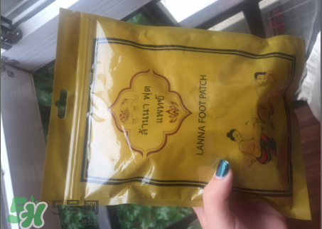 蘭納足貼真假怎么鑒別？蘭納足貼真假對(duì)比