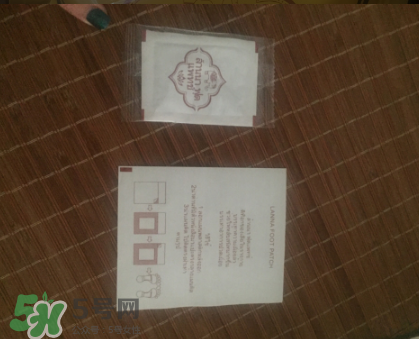 蘭納足貼真假怎么鑒別？蘭納足貼真假對(duì)比