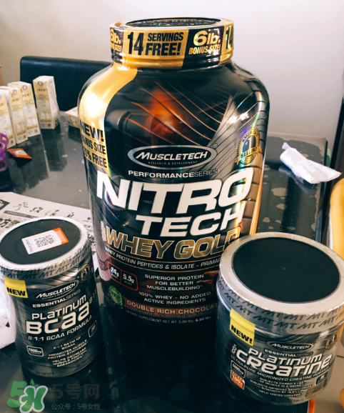 肌酸是訓(xùn)練前吃還是訓(xùn)練后吃？肌酸是激素嗎？