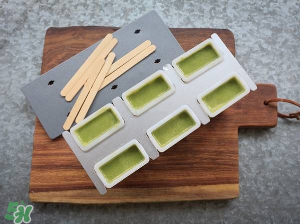 牛油果沙拉怎么做？牛油果沙拉用什么醬？