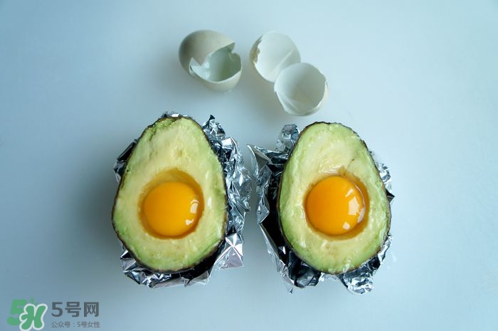 牛油果生的能吃嗎？牛油果怎么催熟快？