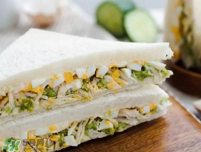 牛油果沙拉怎么做？牛油果沙拉用什么醬？