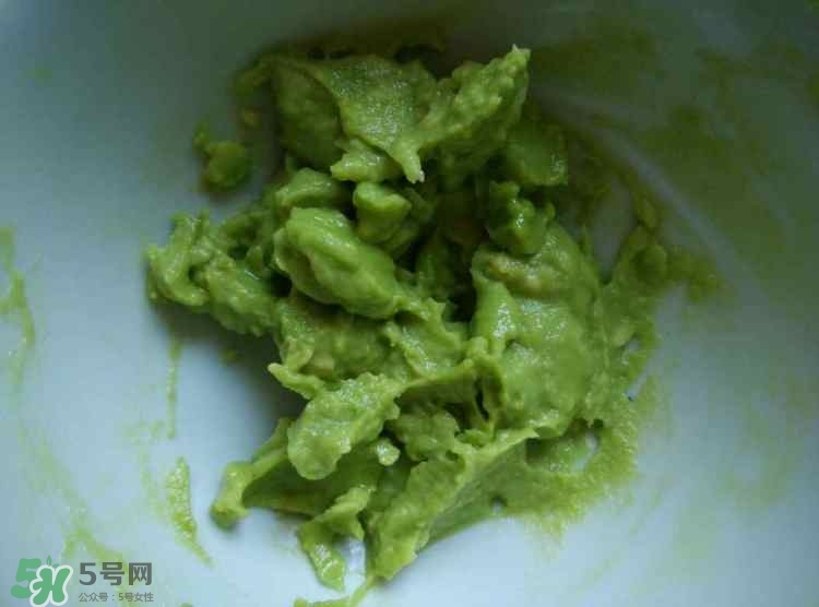 牛油果沙拉怎么做？牛油果沙拉用什么醬？