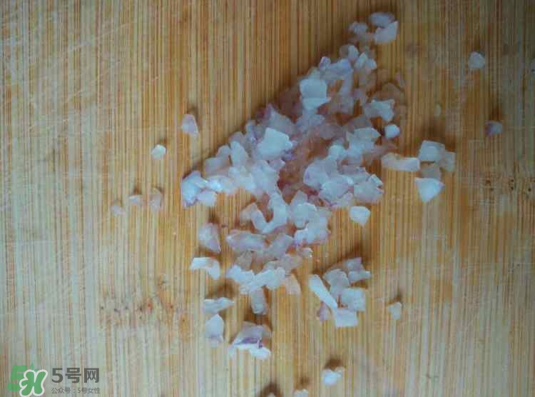 牛油果沙拉怎么做？牛油果沙拉用什么醬？