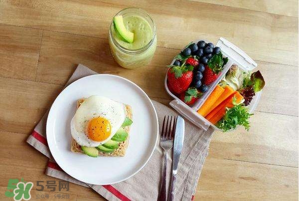 牛油果晚上可以吃嗎？牛油果晚上吃會(huì)胖嗎？