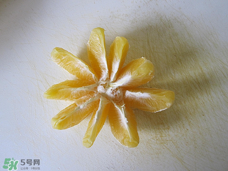 牛油果沙拉怎么做？牛油果沙拉用什么醬？