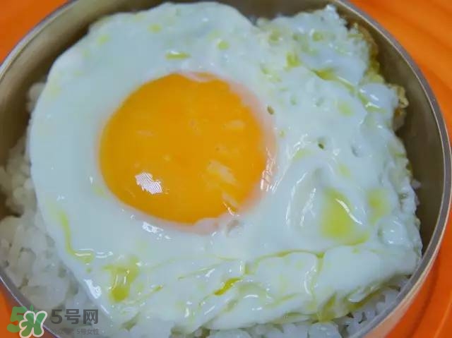 牛油果沙拉怎么做？牛油果沙拉用什么醬？