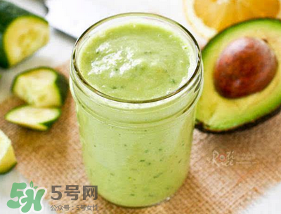 牛油果果汁可以放多久？牛油果果汁隔夜了還能吃嗎？