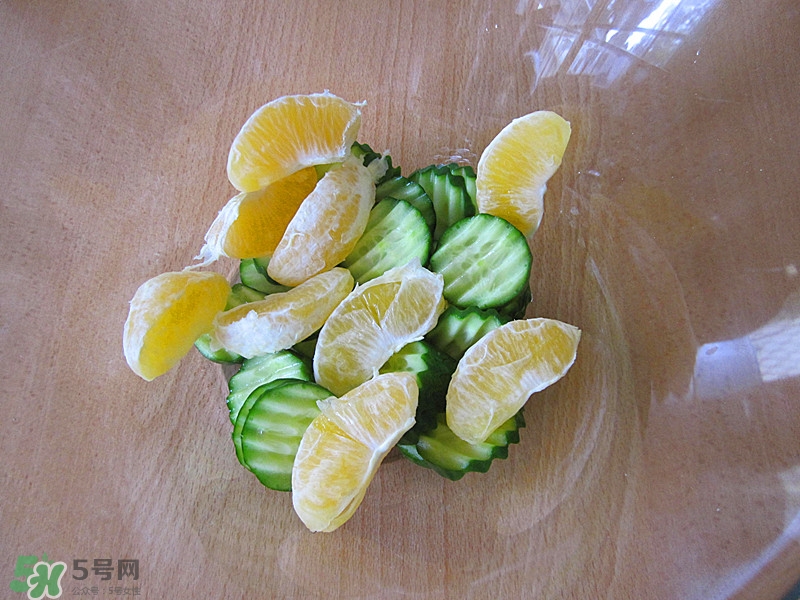 牛油果沙拉怎么做？牛油果沙拉用什么醬？