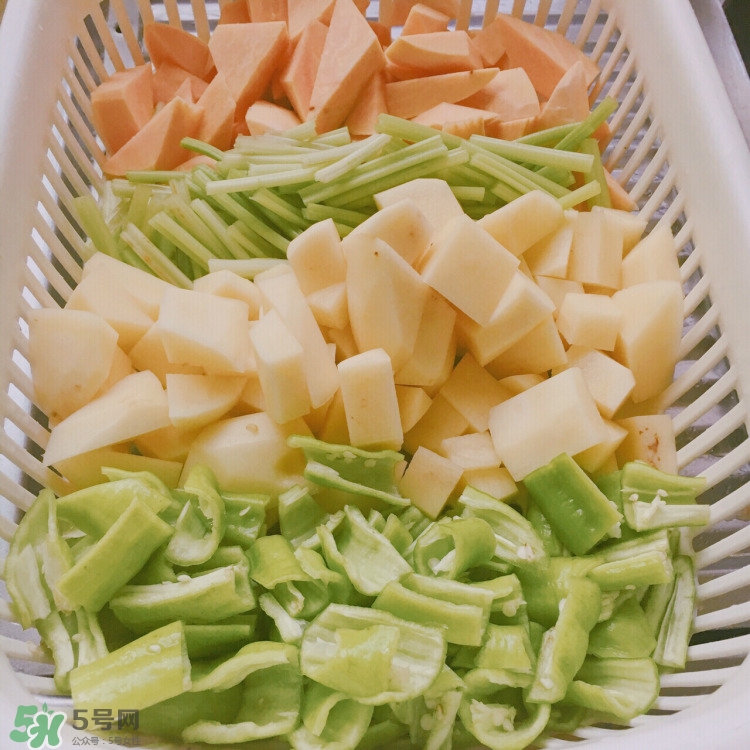 三汁燜鍋的做法 三汁燜鍋醬料配方解密 三汁燜鍋的做法 三汁燜鍋醬料配方解密