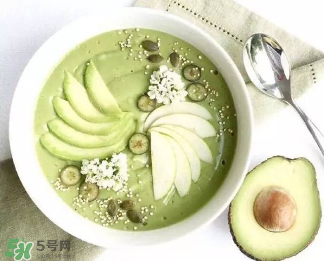 牛油果沙拉怎么做？牛油果沙拉用什么醬？