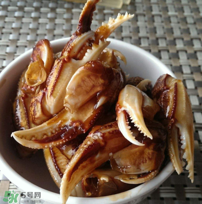 醉蟹是生吃好還是熟吃好？哪種更好吃？