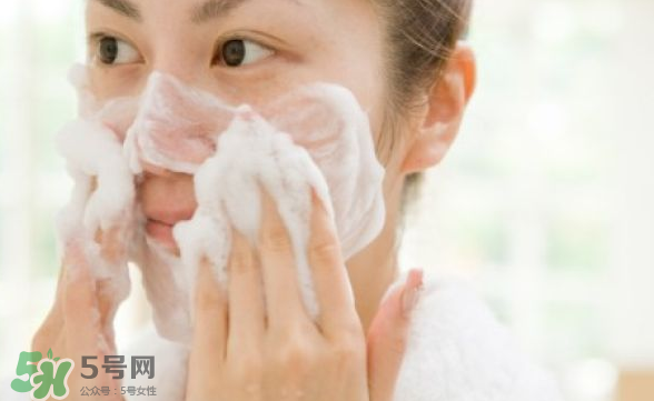 氨基酸潔面是什么？氨基酸洗面奶總結(jié)