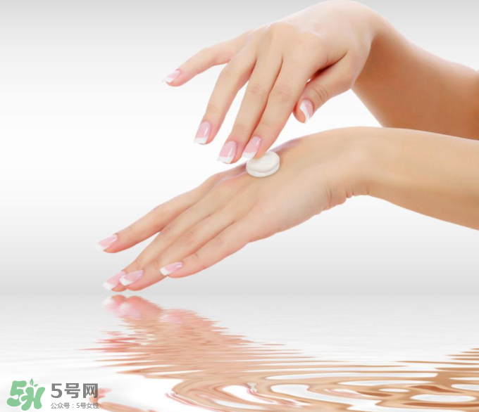 手部皮膚干燥怎么辦？手部干燥解決方法