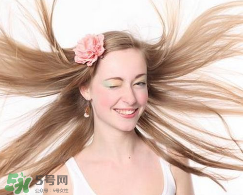 基礎(chǔ)護(hù)發(fā)的步驟是什么？正確護(hù)理頭發(fā)