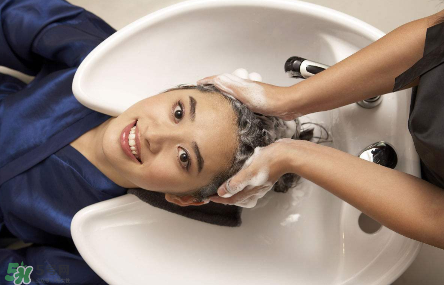 頭發(fā)為什么要卸妝？卸妝的頻率應(yīng)該怎么樣？