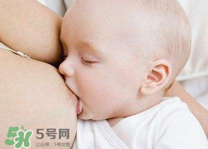 寶寶突然不吃母乳了怎么回事？寶寶不吃母乳是為什么？