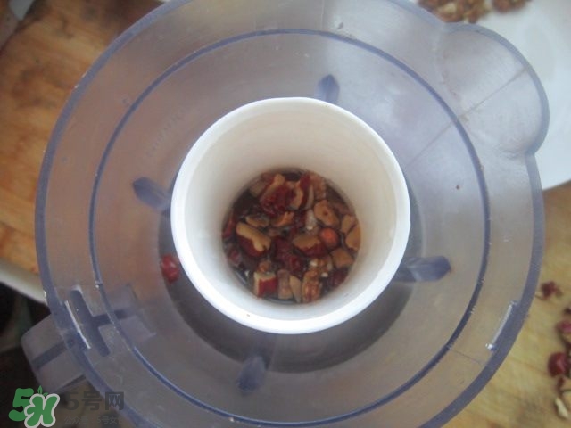 核桃可以和黃豆一起打豆?jié){嗎？核桃和什么一起打豆?jié){好？