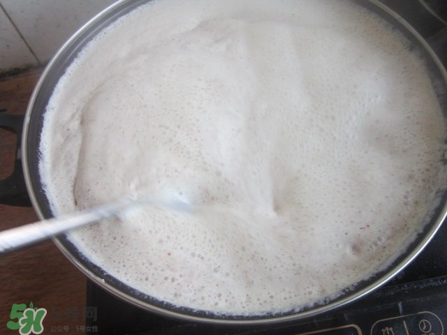 核桃可以和黃豆一起打豆?jié){嗎？核桃和什么一起打豆?jié){好？