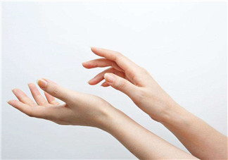 甲周倒刺怎么辦？手部角質(zhì)厚怎么辦？