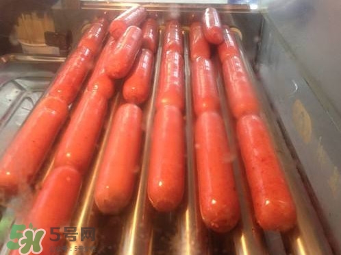 熱狗為什么叫熱狗？網(wǎng)絡(luò)上熱狗是什么意思