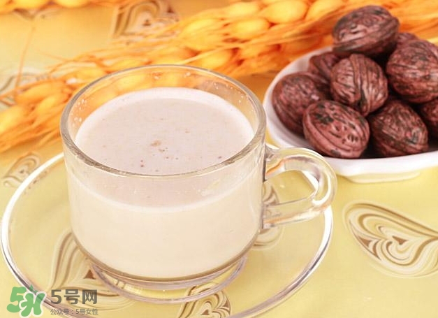 喝核桃粉有什么好處？喝核桃粉會長胖嗎？