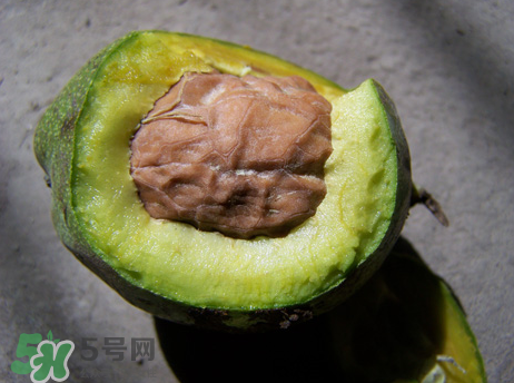 新鮮核桃剝好怎么保存？新鮮核桃剝殼能放多久？