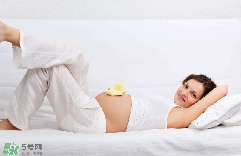 孕婦可以坐動車嗎？孕婦坐動車對胎兒有影響嗎？