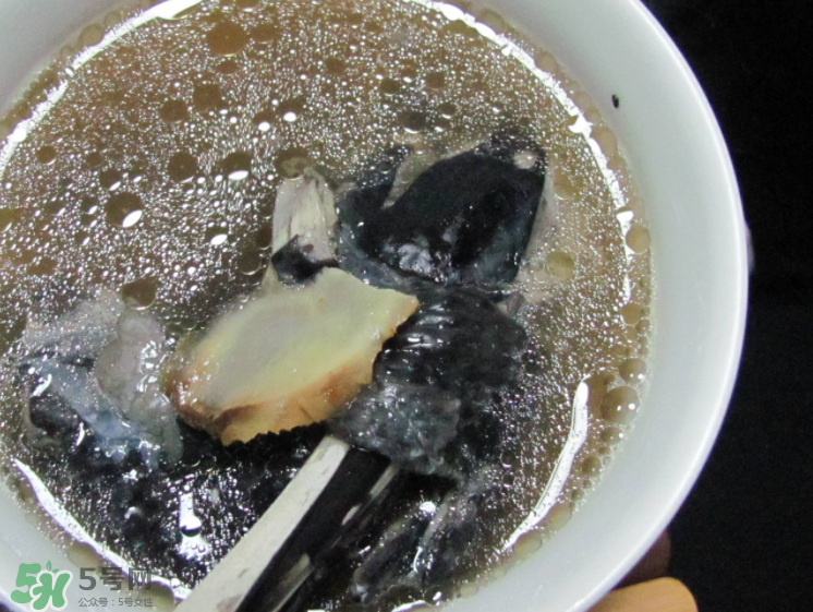 花旗參烏雞湯孕婦可以喝嗎？懷孕可以吃花旗參烏雞湯嗎？