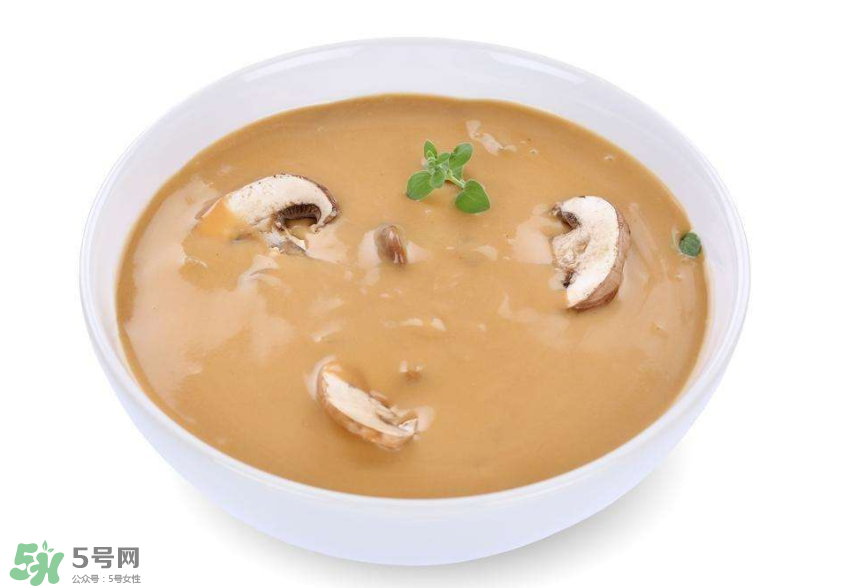 燉湯時(shí)間是不是越長(zhǎng)越好？湯里營(yíng)養(yǎng)多嗎？