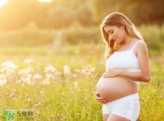 孕婦坐火車需要證明嗎？孕婦坐火車吃什么？