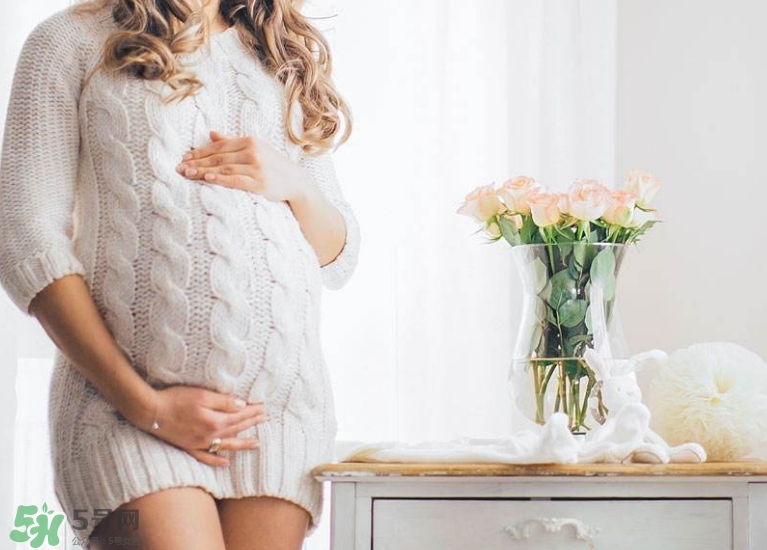 孕婦坐火車需要證明嗎？孕婦坐火車吃什么？