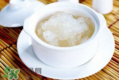 雪蛤膏能放冰箱冷凍嗎？過期的雪蛤膏還能吃嗎？