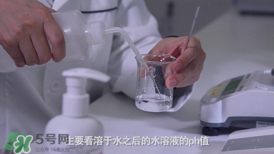 各種卸妝產(chǎn)品的區(qū)別效果測試 各種卸妝產(chǎn)品的區(qū)別效果測試