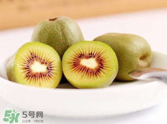 紅心獼猴桃硬的能吃嗎？紅心獼猴桃催熟方法