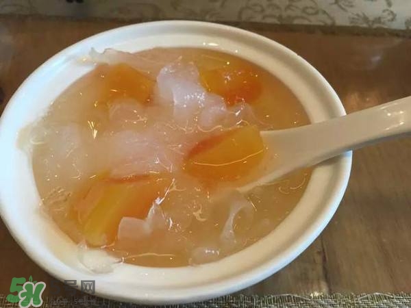 雪蛤和燕窩能一起燉嗎？雪蛤燕窩一起燉有什么功效作用