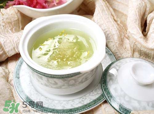 雪蛤和燕窩哪個好？雪蛤和燕窩的區(qū)別