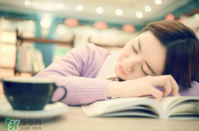 乳腺炎應(yīng)該吃什么？乳腺炎應(yīng)該注意什么？