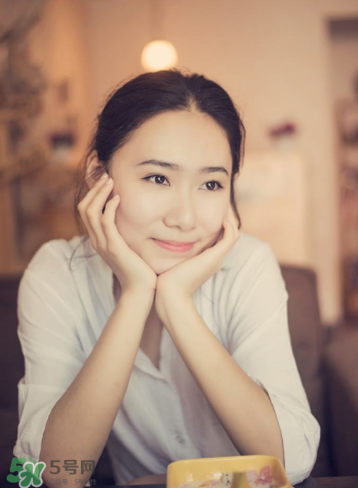 乳腺炎應(yīng)該吃什么？乳腺炎應(yīng)該注意什么？