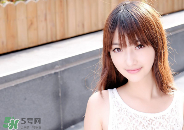 乳腺炎應(yīng)該吃什么藥？乳腺炎應(yīng)該怎么治療？