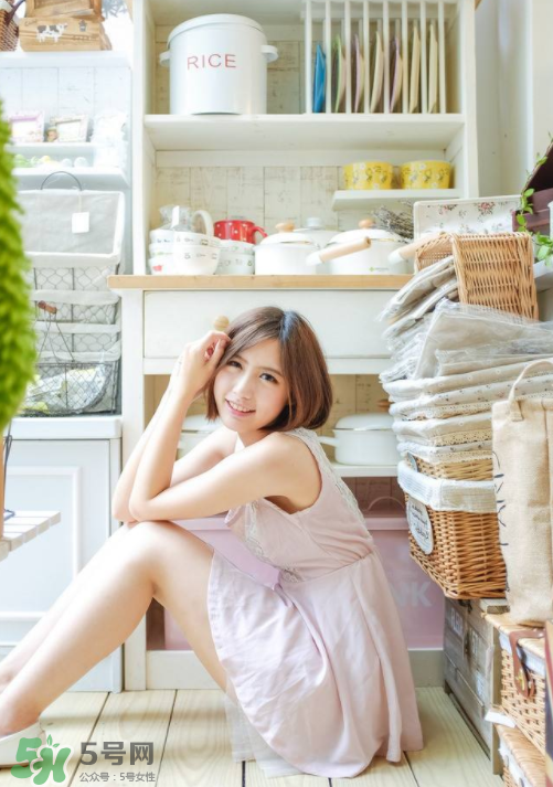 乳腺炎應(yīng)該吃什么藥？乳腺炎應(yīng)該怎么治療？