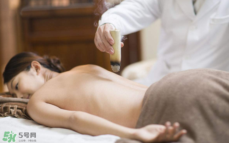 艾灸是怎樣給身體排毒的？關(guān)于艾灸的小知識