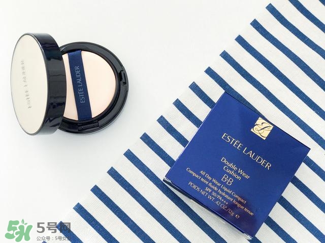 粉底液和氣墊哪個好用 粉底液和氣墊的區(qū)別 粉底液和氣墊哪個好用 粉底液和氣墊的區(qū)別